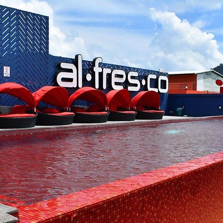 Alfresco Phuket Hotel Patong Kültér fotó